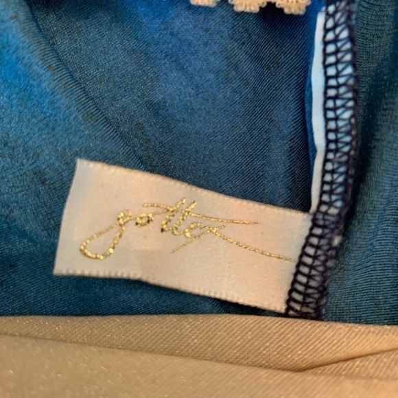 Gottex halter 1-pc swimsuit w/sarong, size 10 - Picture 7 of 8